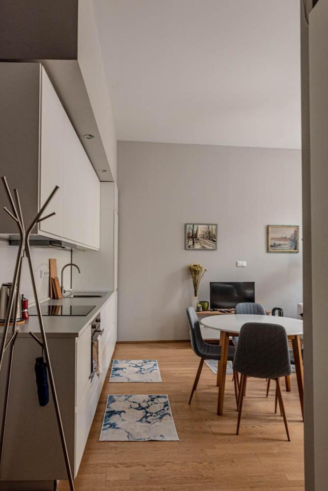 Ferienwohnung Maria Topfive With Free Private Parking Budapest Exterior foto