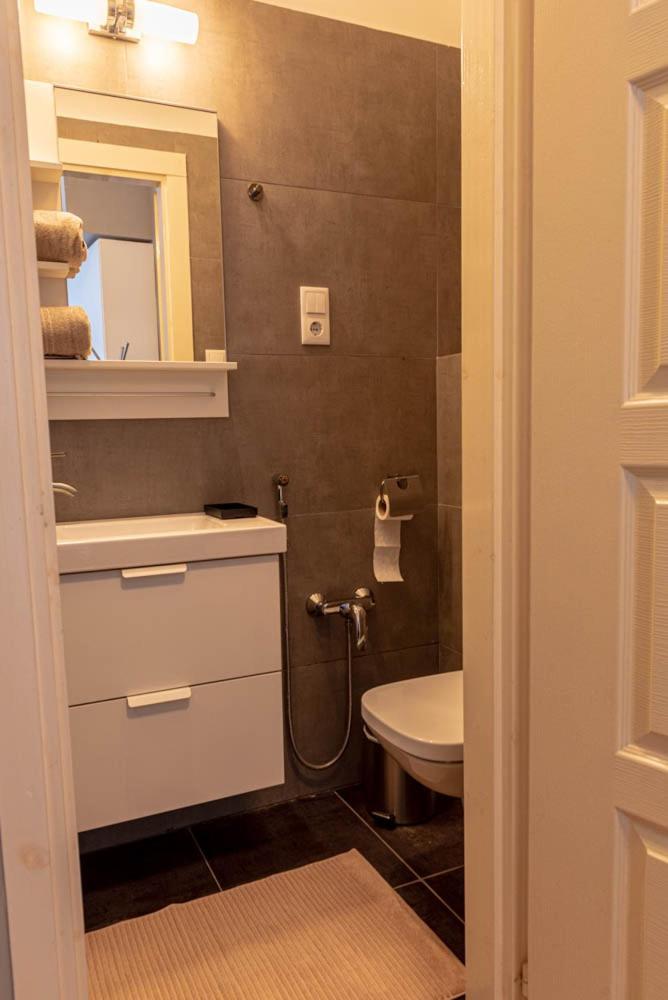 Ferienwohnung Maria Topfive With Free Private Parking Budapest Exterior foto