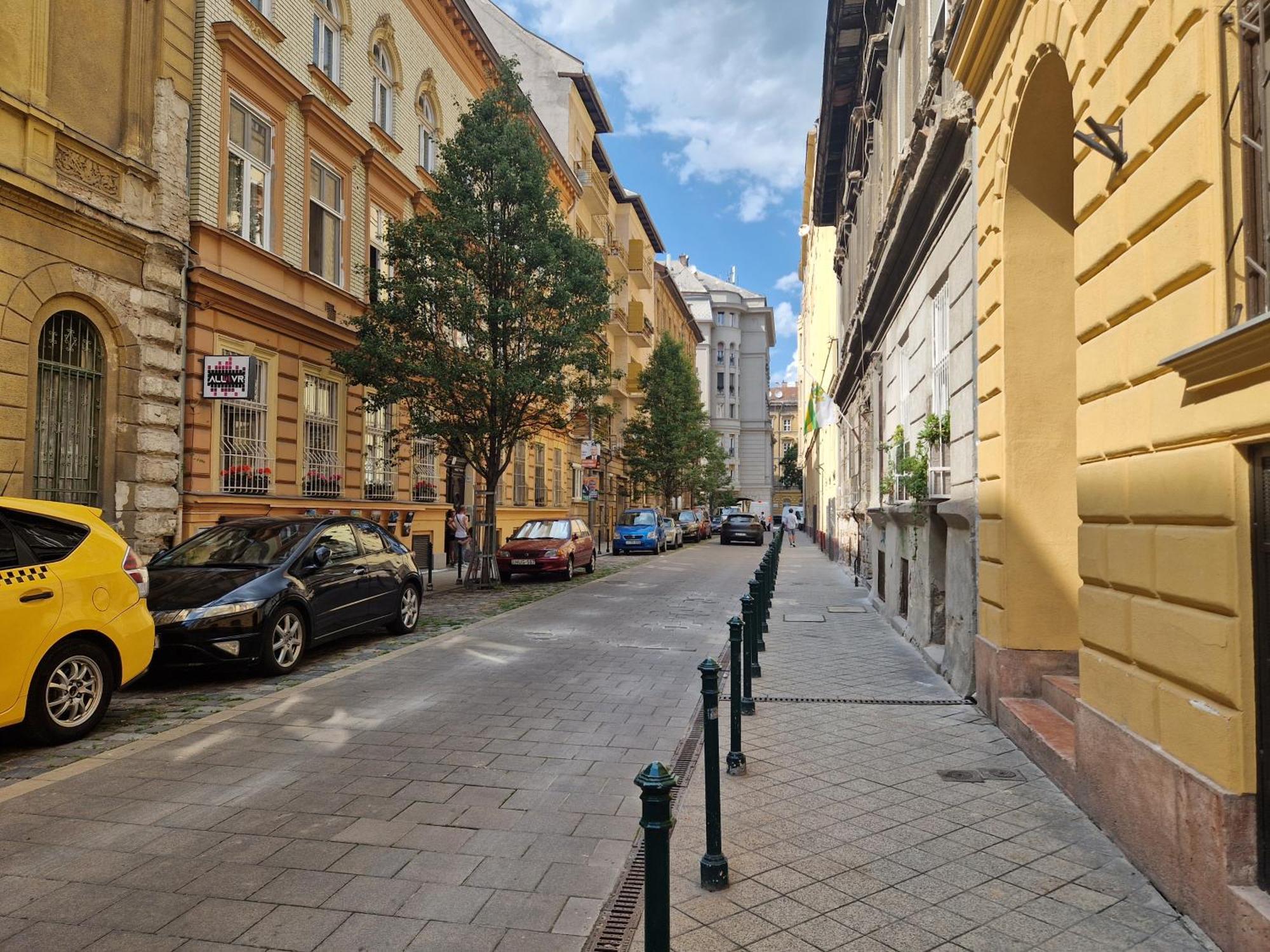 Ferienwohnung Maria Topfive With Free Private Parking Budapest Exterior foto